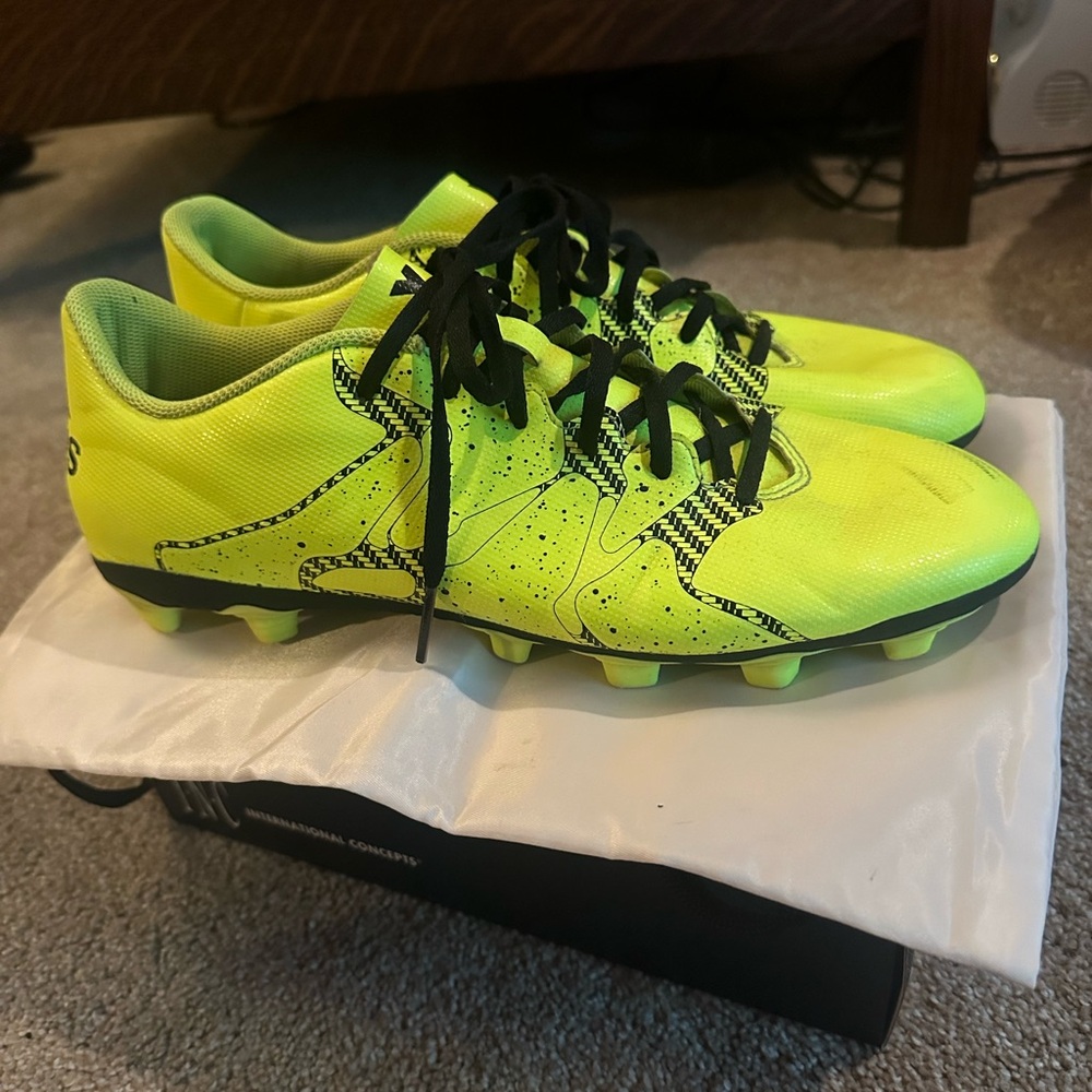 Adidas cleats - Picture 5 of 5
